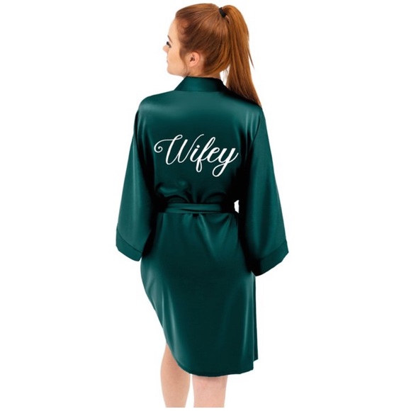 Hunter green hubby and wifey robes set of 2 - Picture 3 of 3